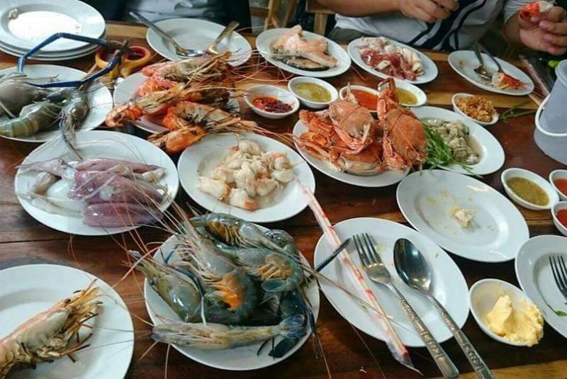 (Photo by สิมิลันบุฟเฟ่ต์ทะเลเผา) รวมร้านปิ้งย่างซีฟู้ดย่านลาดพร้าว สดเหมือนเพิ่งขึ้นจากทะเล