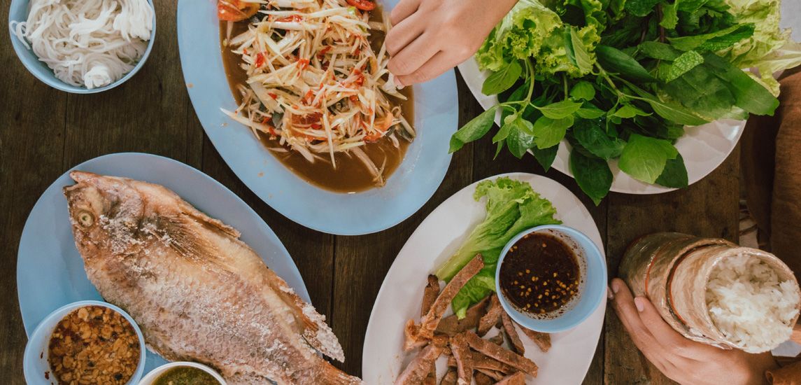 อร่อยรสแซ่บกับร้านอาหารอีสาน ขวัญใจชาวรัชดา "Zabb One Ratchada"