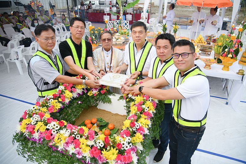 Ananda-lays-a-foundation-stone
